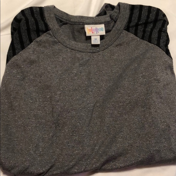LuLaRoe Tops - LulaRoe Randy Tee